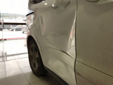 Ford Kapı Hasarı Boyasız (Vakumla) Göçük Düzeltme