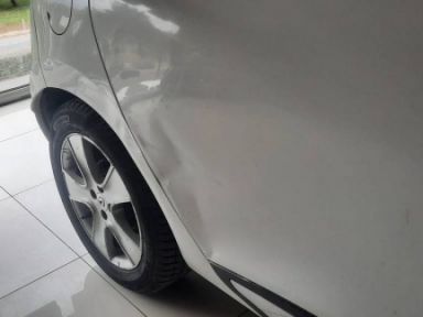 Renault Clio Boyasız (Vakumla) Göçük Düzeltme